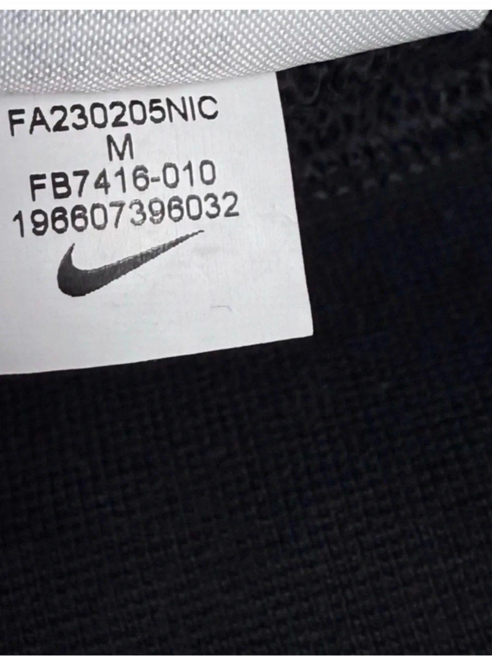 Nike Club Fleece Colorblock Hoodie Black White Men’s M FB7416-010